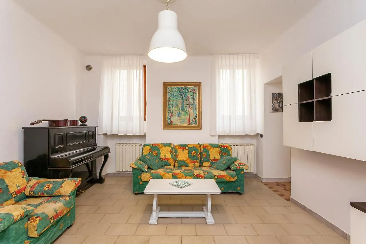 Casa Nicole Self Check-In Villa Albizzate 0*,